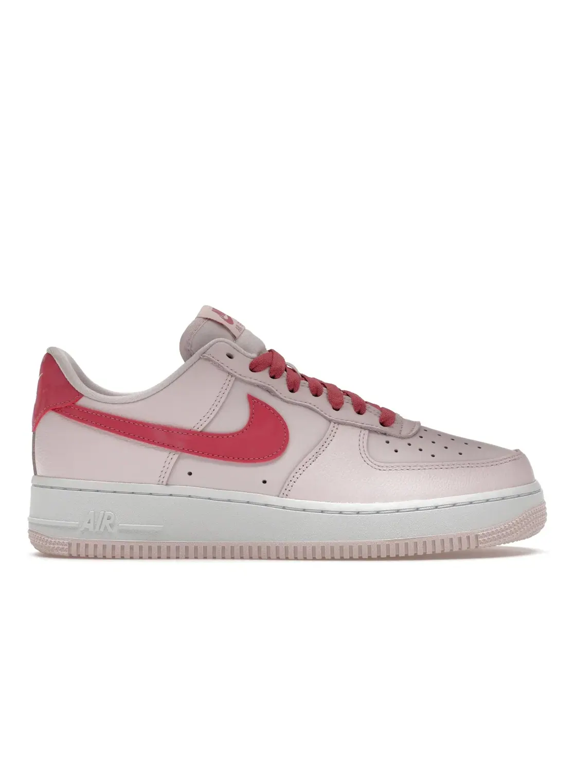 Женские кроссовки с цветочным принтом Nike Air Force 1 Low '07 — изображение 1 из 4, розовый/белый