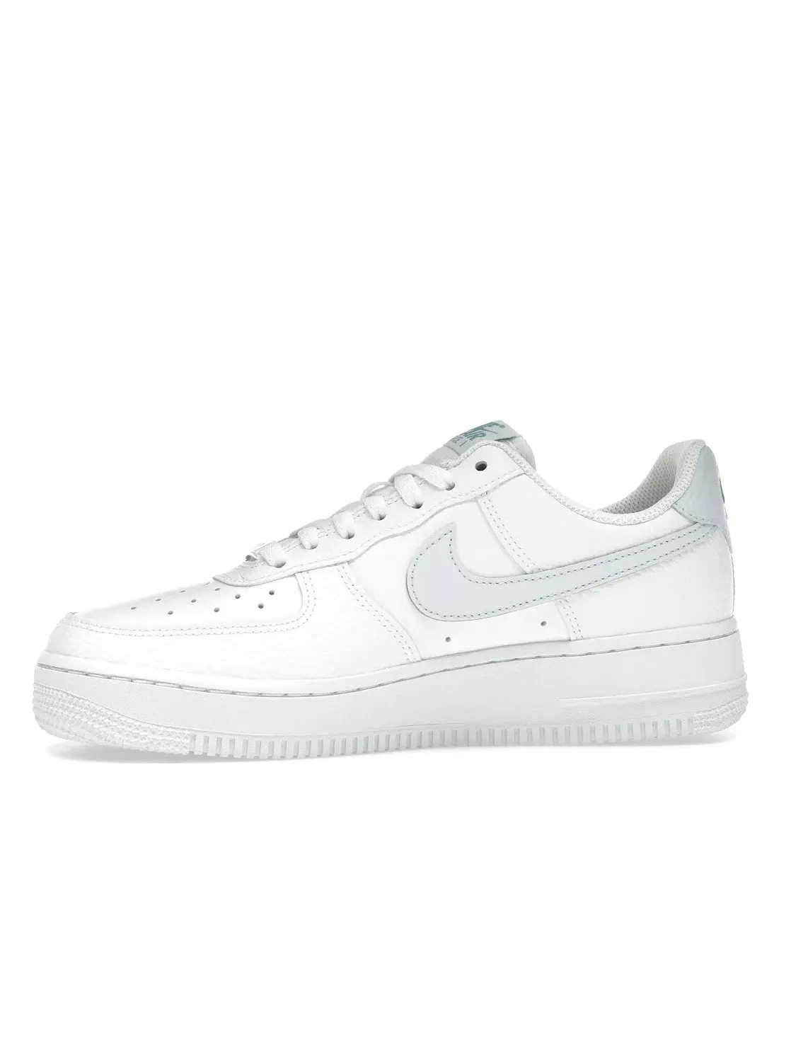 Женские кроссовки Lifestyle Nike Air Force 1 Low '07 — изображение 3 из 4, белый//серый