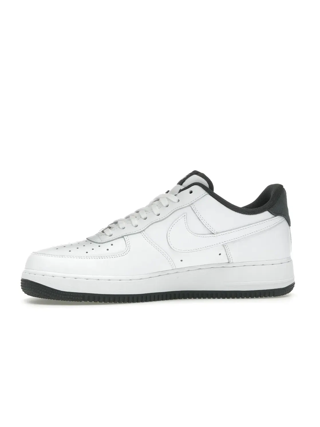 Мужские кроссовки Lifestyle Nike Air Force 1 Low '07 — изображение 3 из 4, белый
