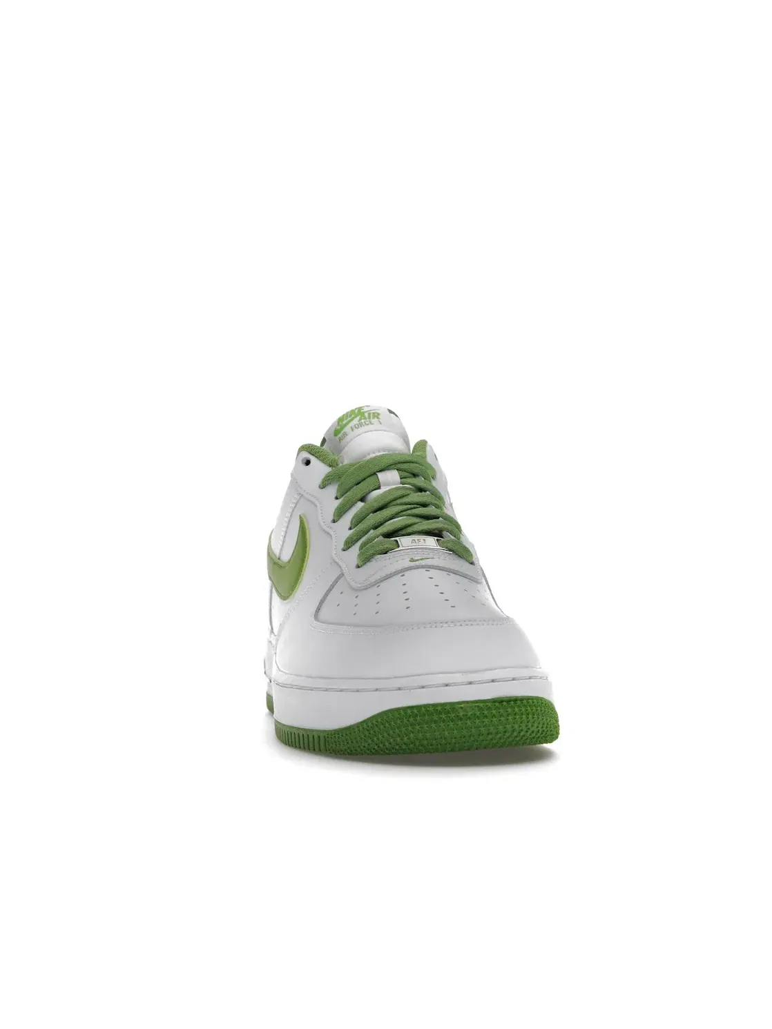 Мужские кроссовки Lifestyle с цветными акцентами Nike Air Force 1 Low '07 — изображение 2 из 4, белый