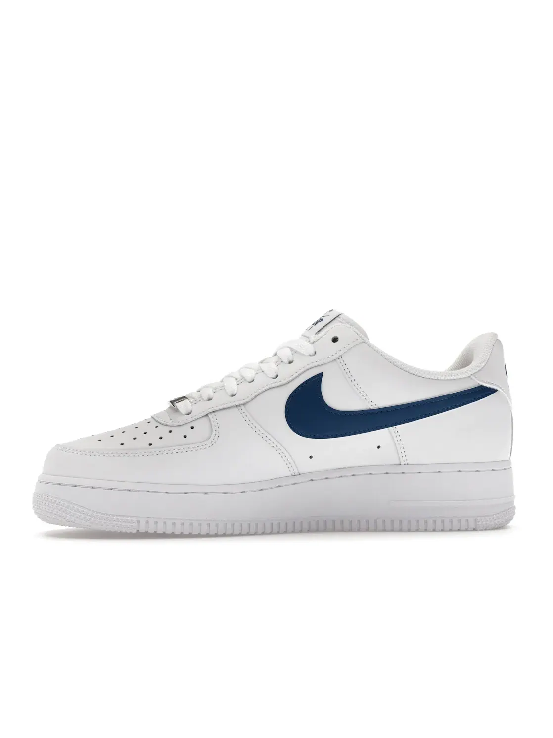 Мужские кроссовки Nike Air Force 1 Low '07 — изображение 3 из 4, белый/белый/синий