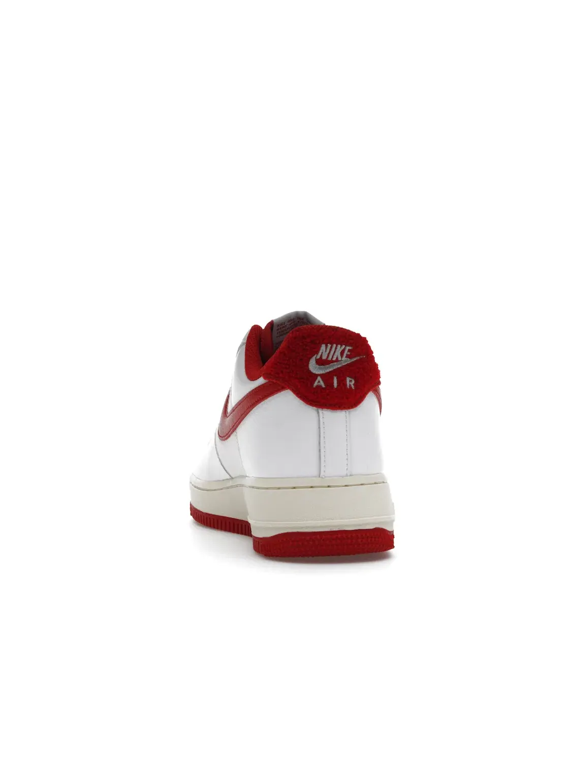 Мужские кроссовки Lifestyle с перфорированным носком Nike Air Force 1 Low '07 Nike — изображение 4 из 4, белый/красный//белый