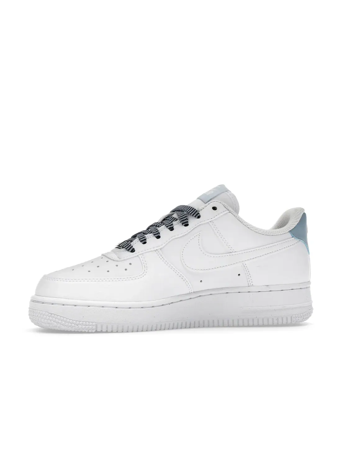 Женские кроссовки Nike Air Force 1 Low '07 — изображение 3 из 4