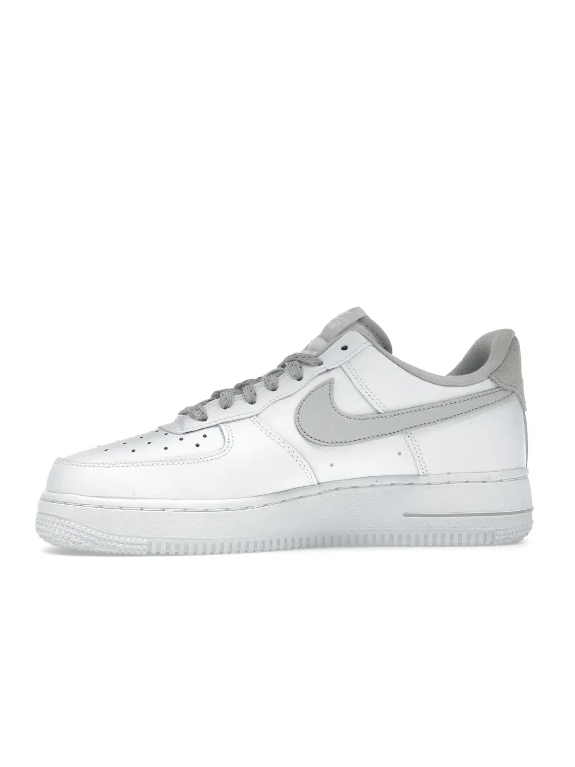 Мужские кроссовки Lifestyle Nike Air Force 1 Low '07 — изображение 3 из 4