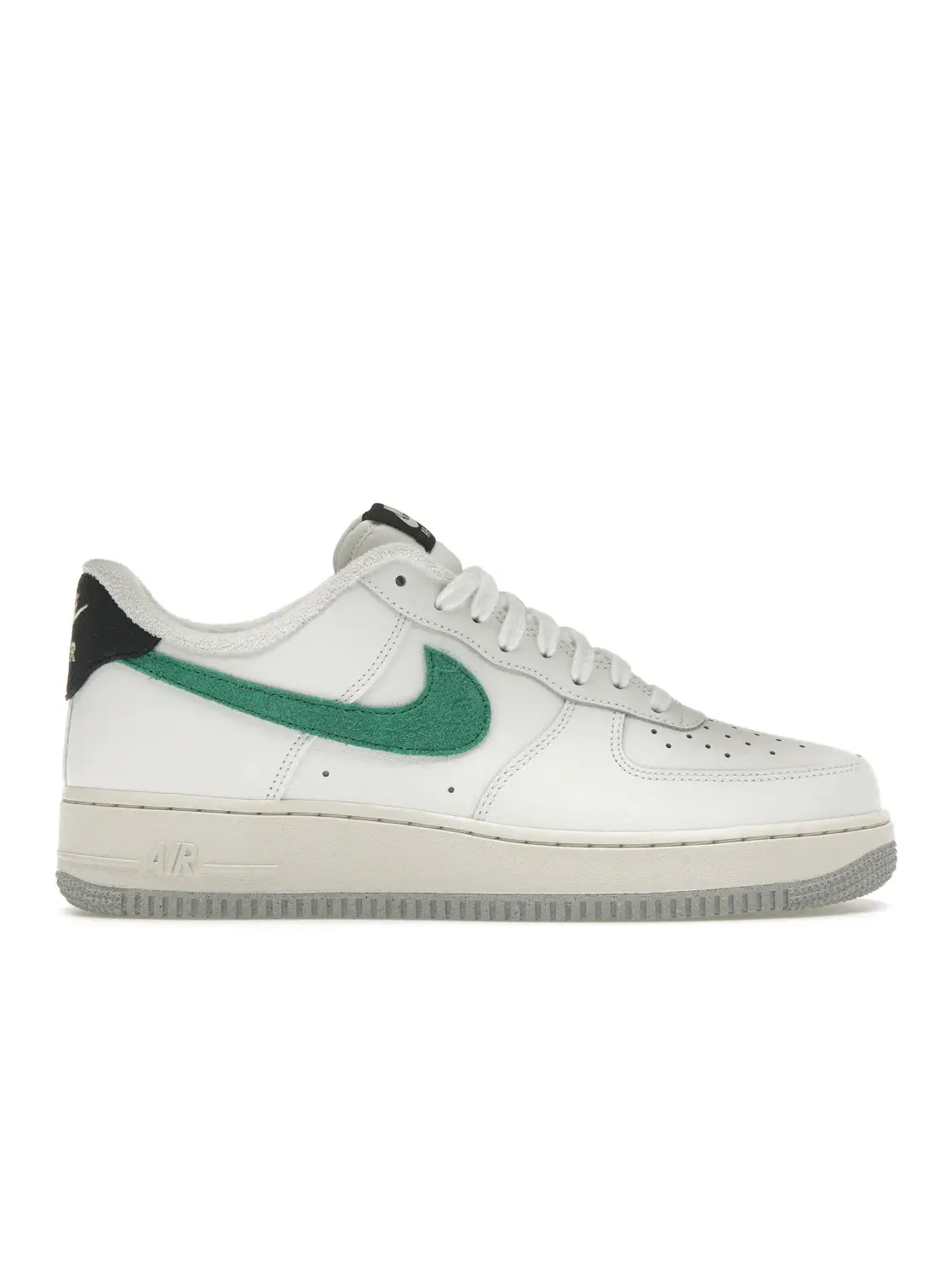 Мужские кроссовки Lifestyle Nike Air Force 1 Low '07 — изображение 1 из 4, белый/черный
