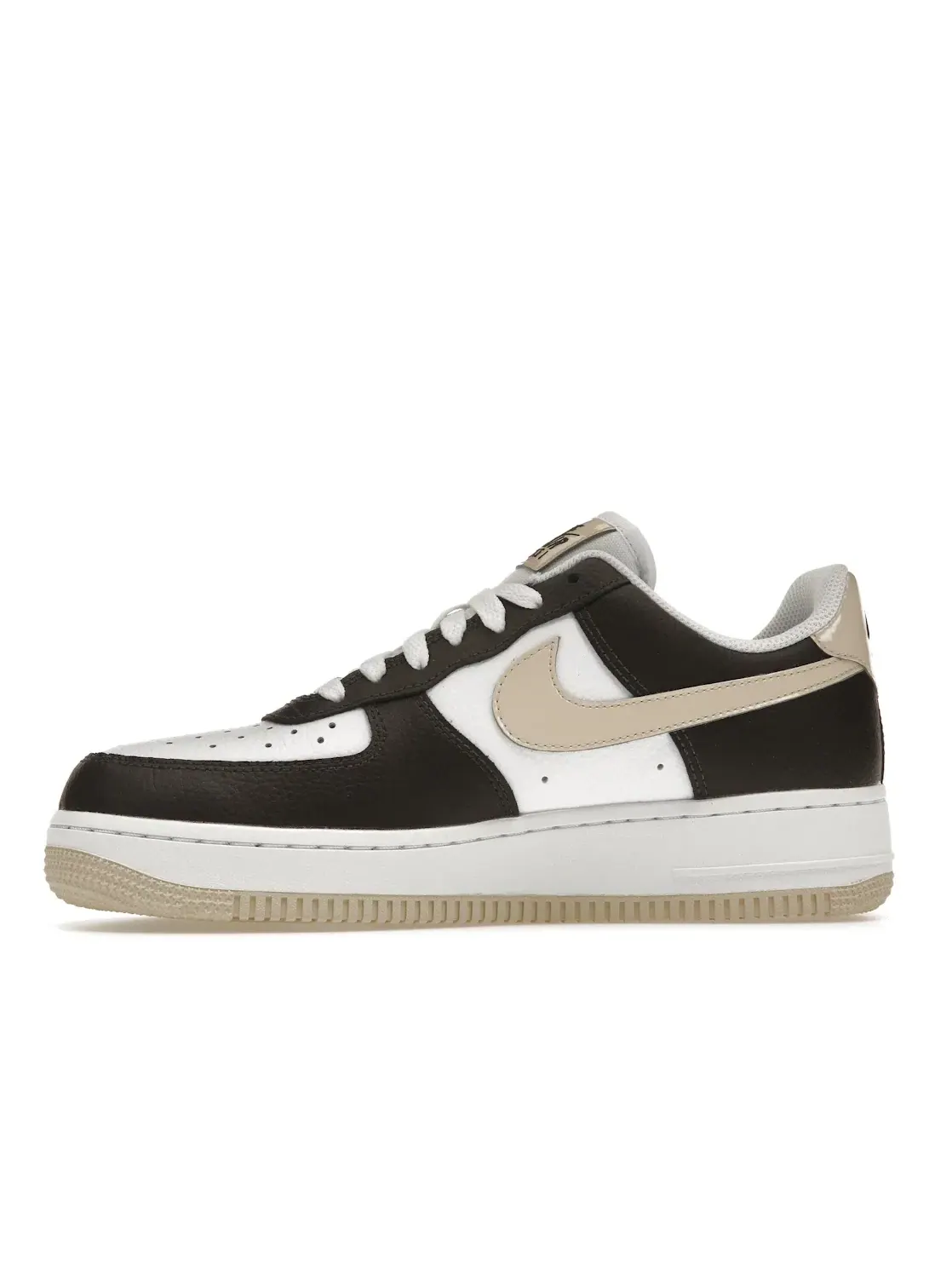 Женские кроссовки Nike Air Force 1 Low '07 — изображение 3 из 4, белый коричневый