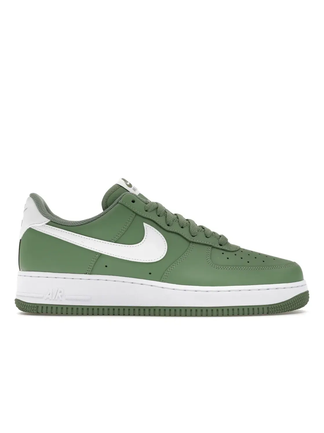 Мужские кроссовки Lifestyle Nike Air Force 1 Low '07 — изображение 1 из 4, зеленый/белый