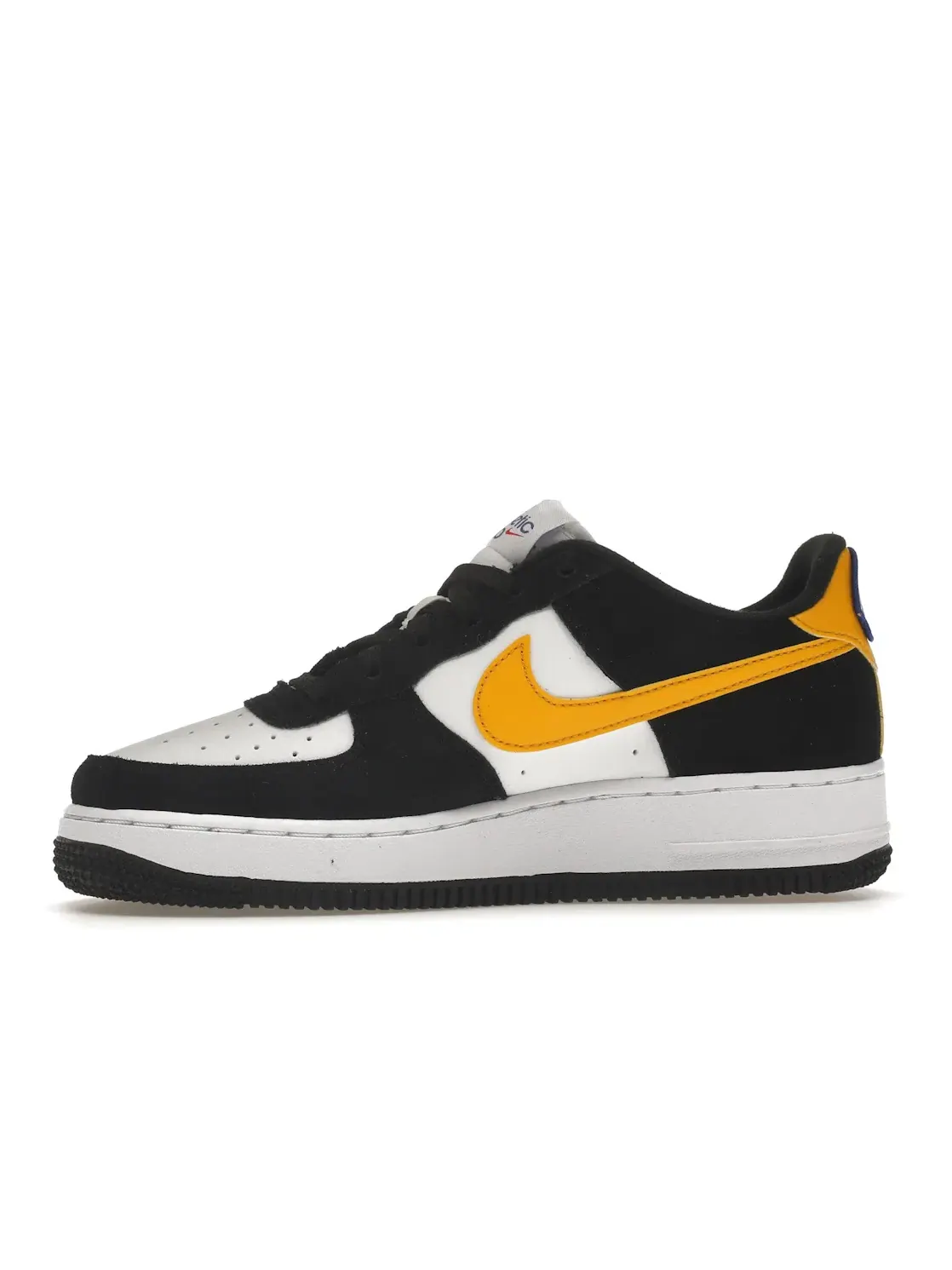 Детские кроссовки Lifestyle с низким силуэтом Nike Air Force 1 Low — изображение 3 из 4, черный/белый-золотистый