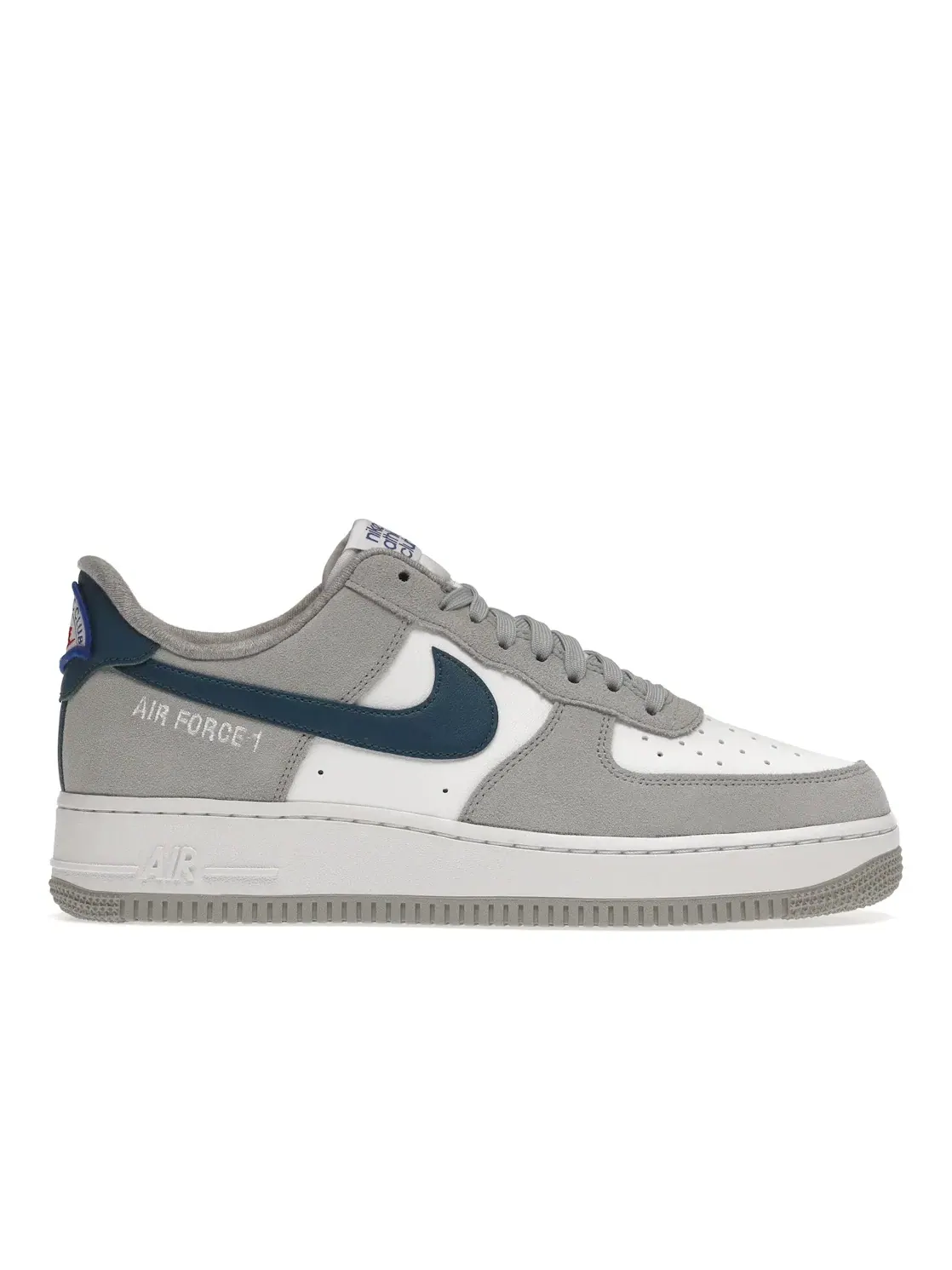 Мужские кроссовки Lifestyle с белой подошвой Nike Air Force 1 Low '07 LV8 — изображение 1 из 4, светлый серый/-белый