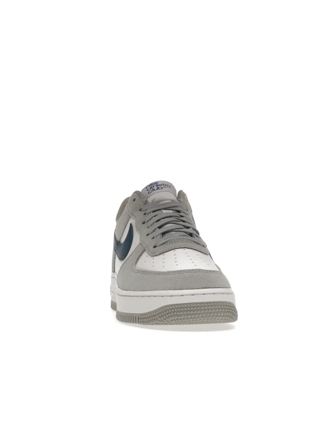 Мужские кроссовки Lifestyle с белой подошвой Nike Air Force 1 Low '07 LV8 — изображение 2 из 4, светлый серый/-белый