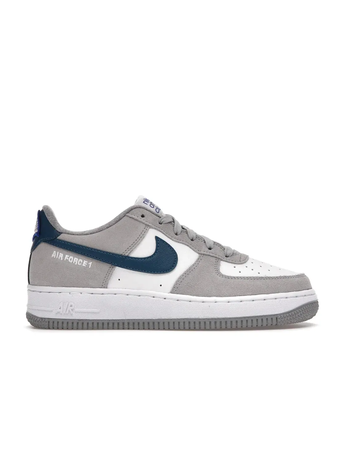 Детские кроссовки с замшевым верхом Athletic Club Nike Air Force 1 Low — изображение 1 из 4, белый/серый/синий