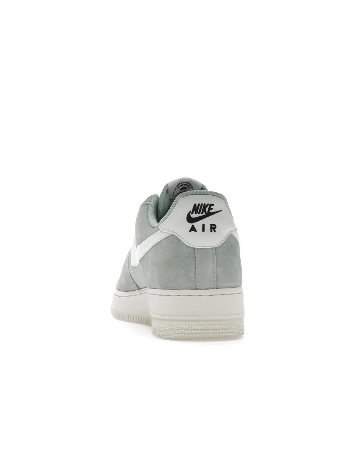 Мужские кроссовки с замшевым верхом Nike Air Force 1 Low '07 LV8 Certified Fresh — изображение 4 из 4
