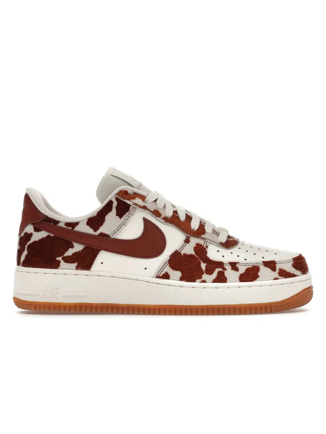Женские кроссовки кожаные Nike Air Force 1 Low — изображение 1 из 4