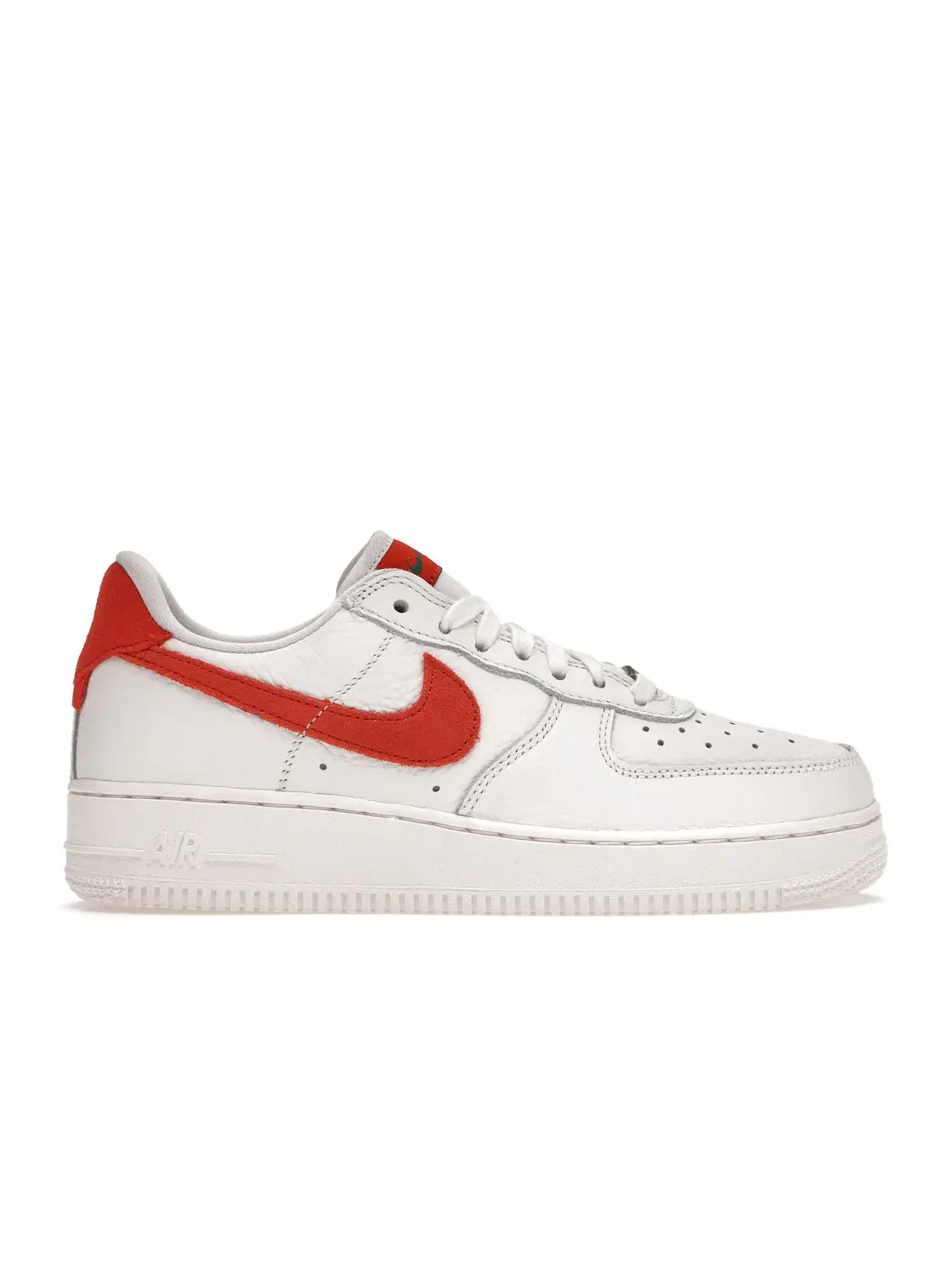 Мужские кроссовки Lifestyle с премиальными материалами Nike Air Force 1 Low Craft — изображение 1 из 4, белый/оранжевый