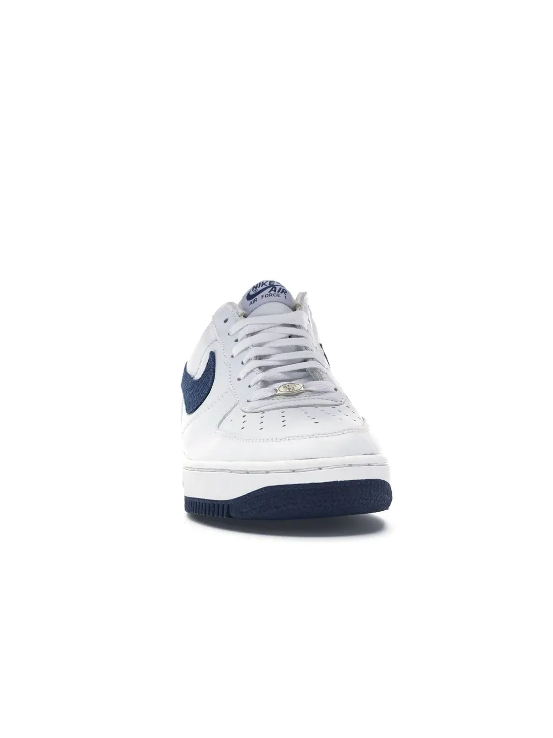 Мужские кроссовки Lifestyle Nike Air Force 1 Low — изображение 2 из 4, белый/темно-синий