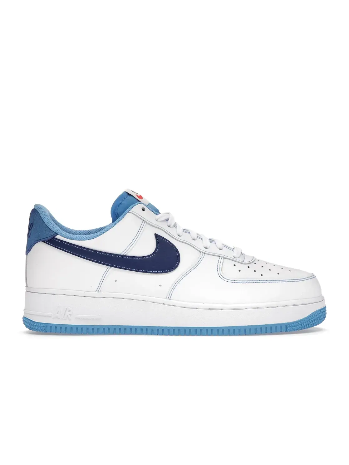 Мужские кроссовки Lifestyle с кожаным верхом Nike Air Force 1 Low — изображение 1 из 4, белый/-синий