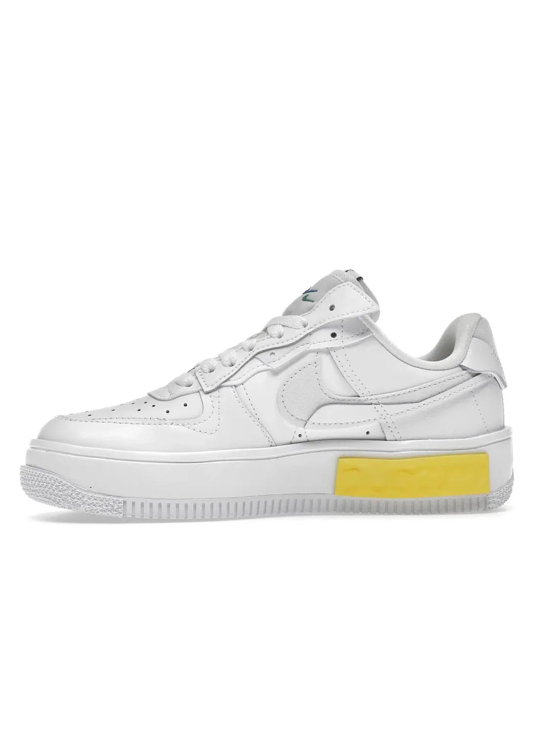 Женские кроссовки с перфорацией Nike Air Force 1 Low Fontanka — изображение 3 из 4, белый//желтый/белый