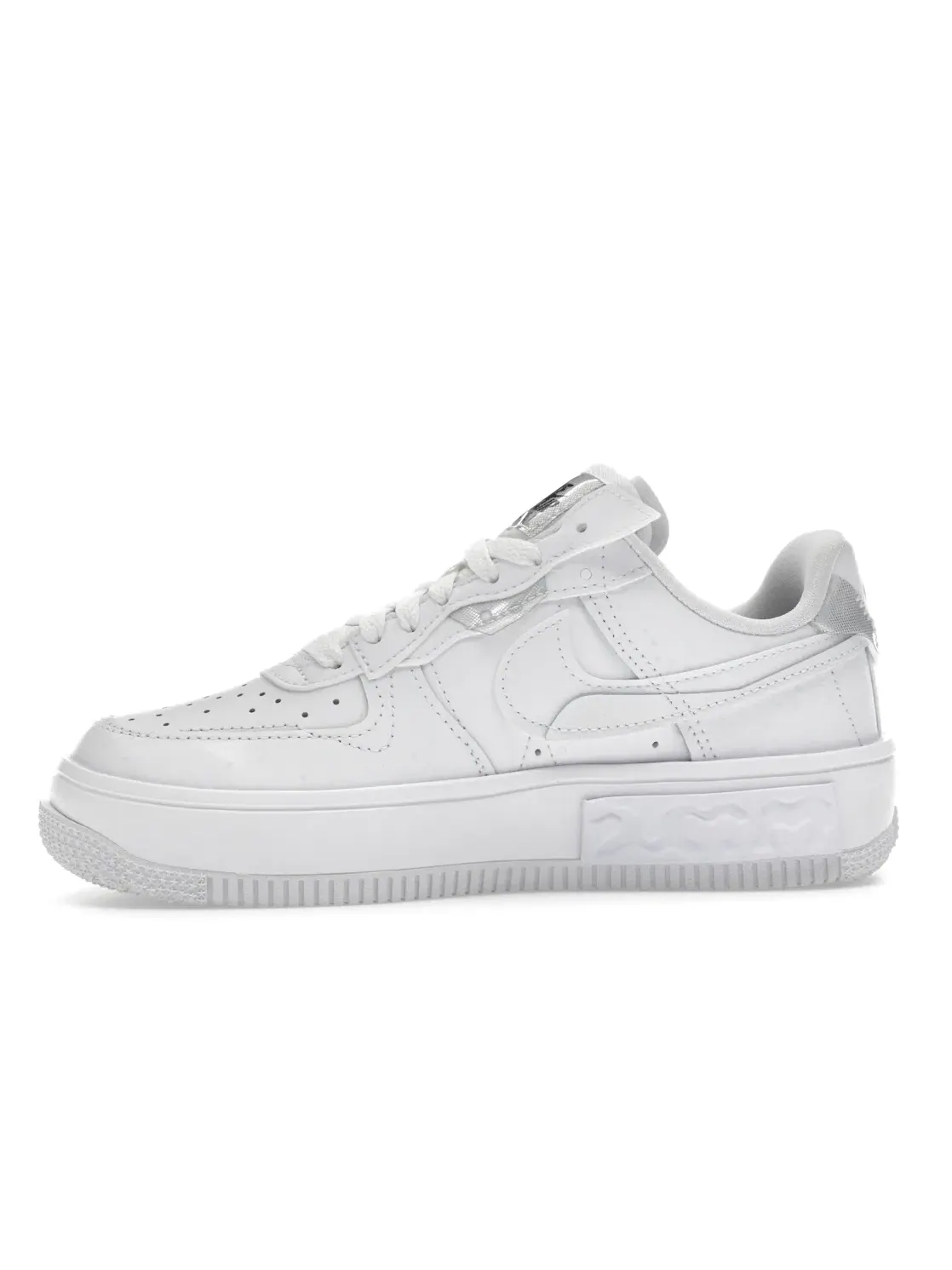 Женские кроссовки с высоким подъемом Nike Air Force 1 Low Fontanka — изображение 3 из 4, белый