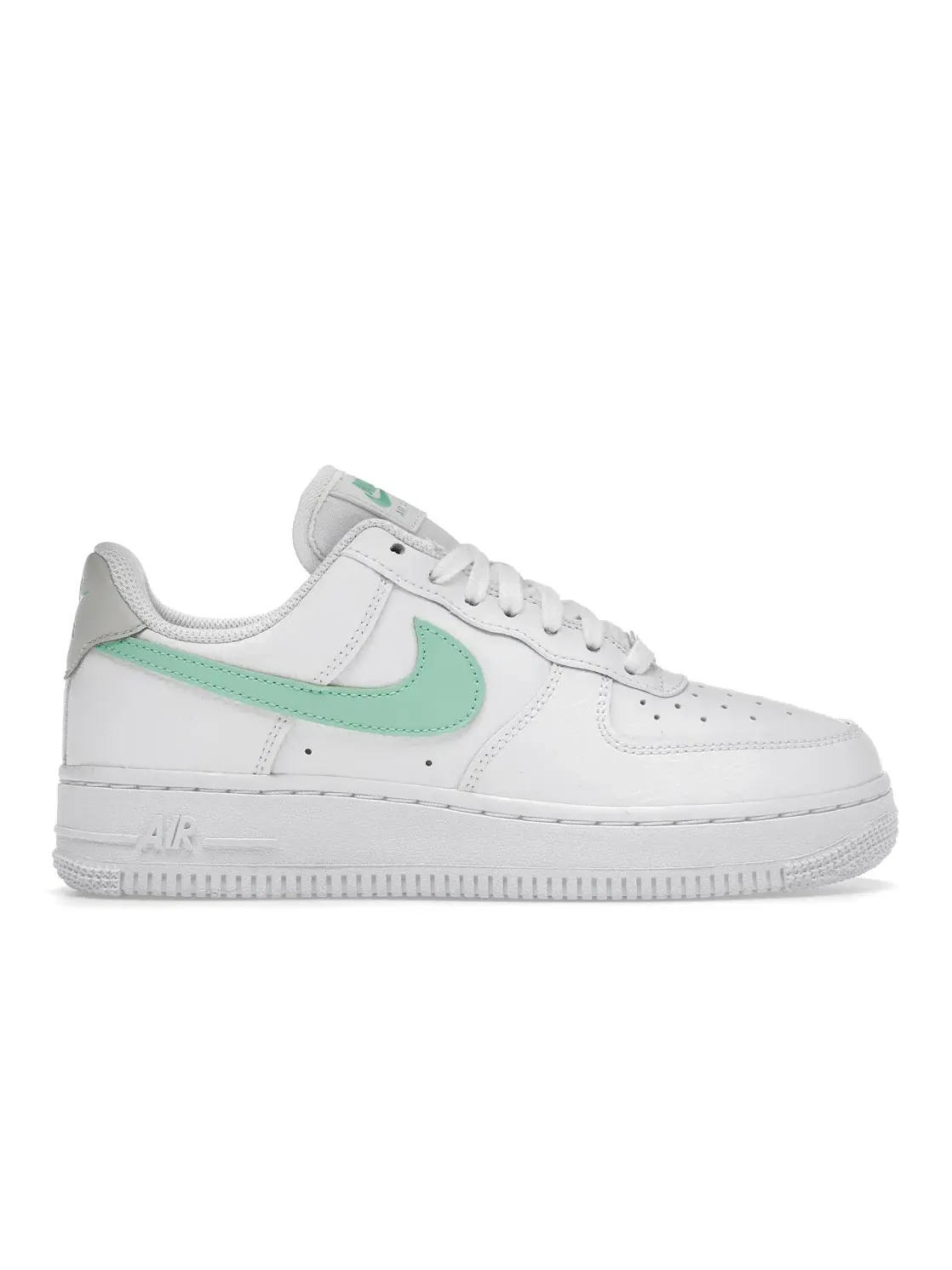 Женские кроссовки с платформой Nike Air Force 1 Low — изображение 1 из 4