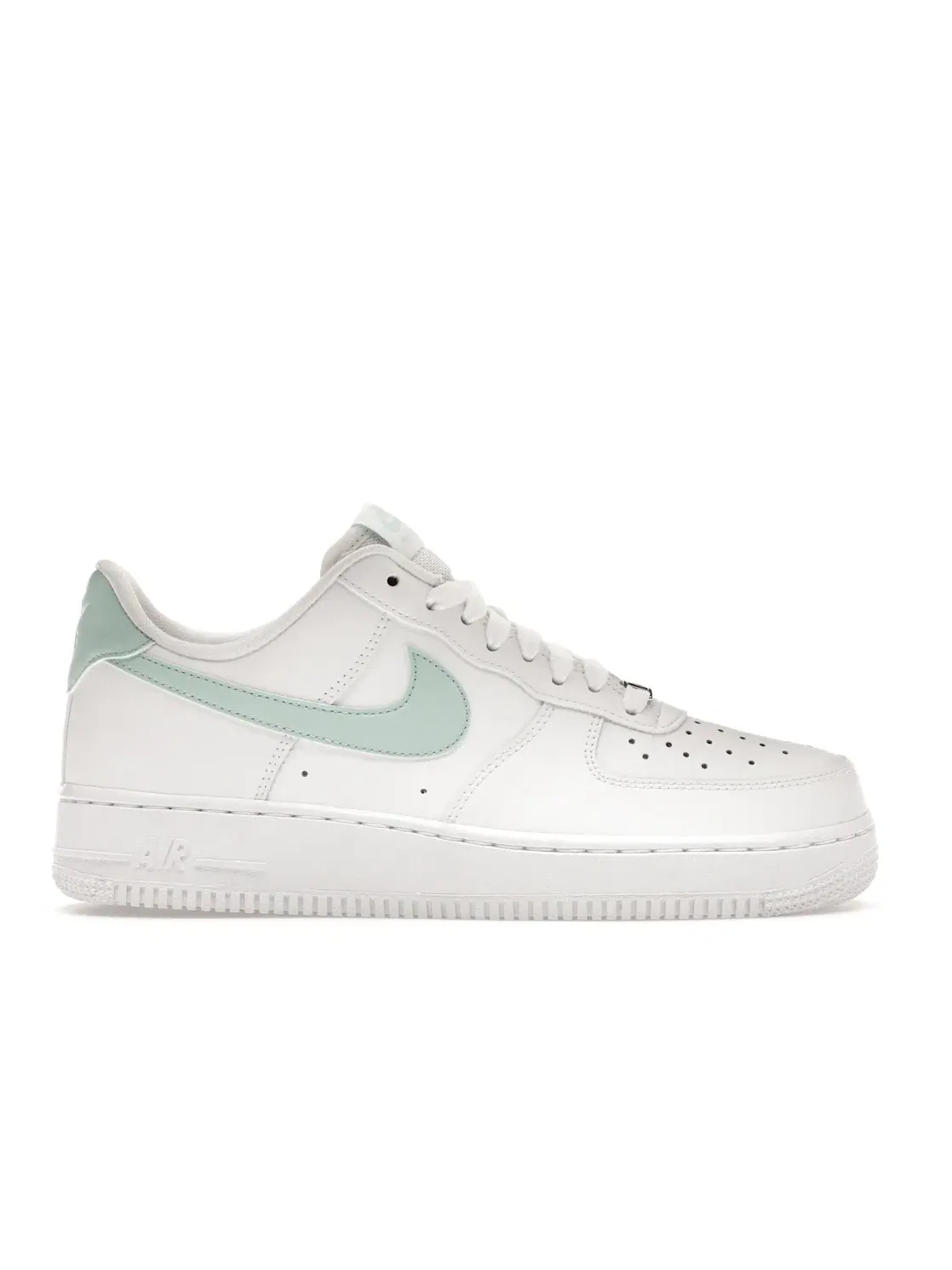 Женские кроссовки Lifestyle Nike Air Force 1 Low — изображение 1 из 4, белый