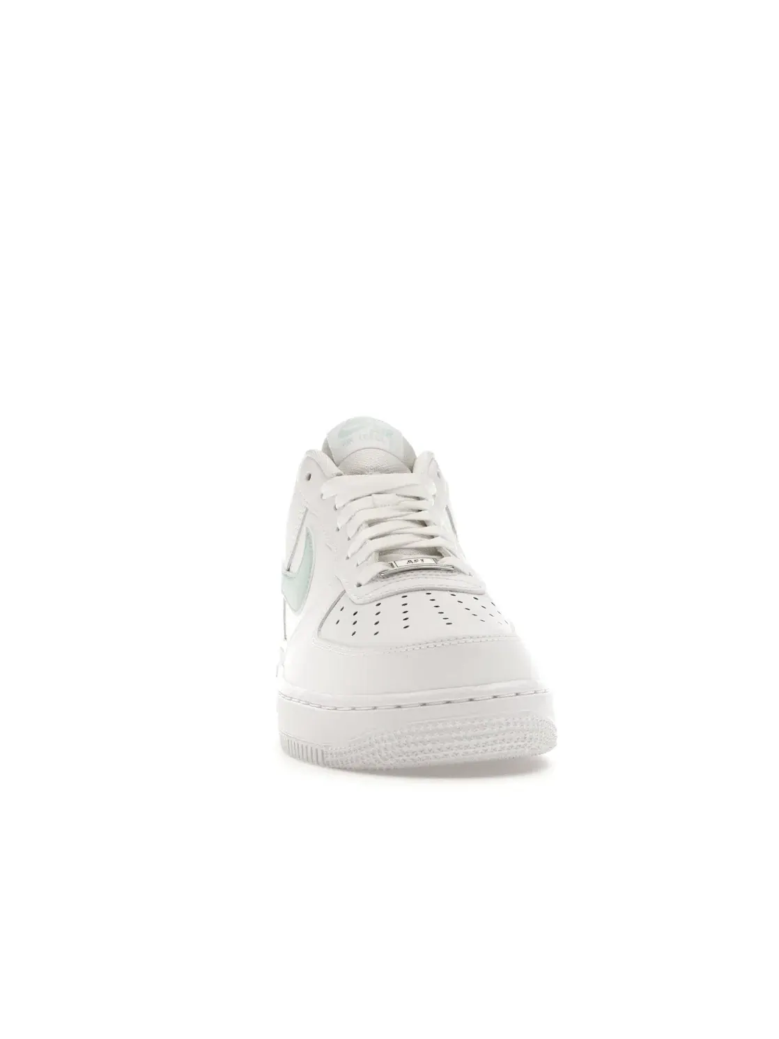 Женские кроссовки Lifestyle Nike Air Force 1 Low — изображение 2 из 4, белый