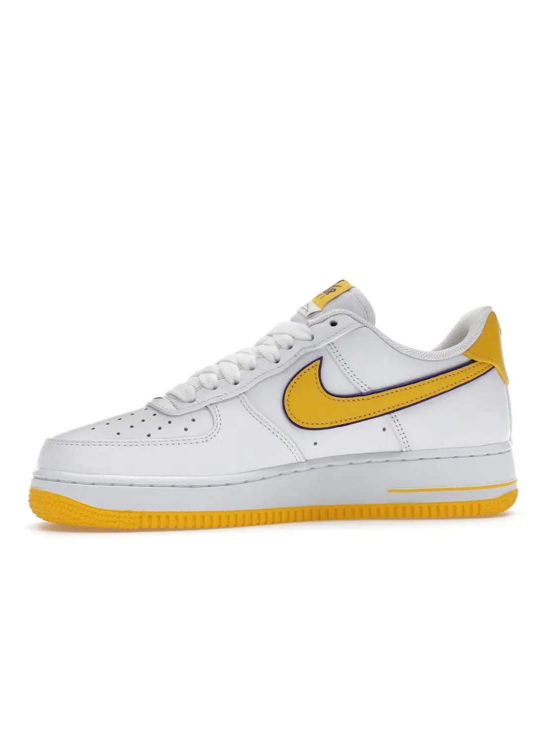 Мужские кроссовки с принтом Nike Air Force 1 Low Retro QS Nike — изображение 3 из 4, белый//фиолетовый