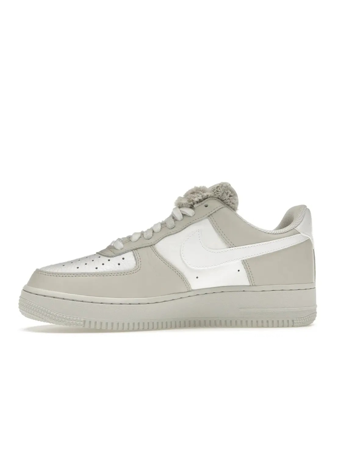 Женские кроссовки Lifestyle с низким профилем Nike Air Force 1 Low — изображение 3 из 4, светлый/--белый