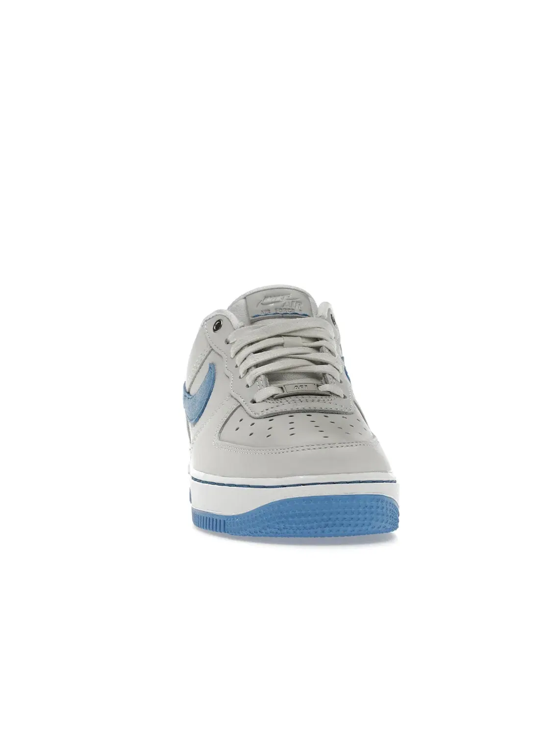 Женские кроссовки с кожаным верхом Nike Air Force 1 Low LXX — изображение 2 из 4, белый/синий