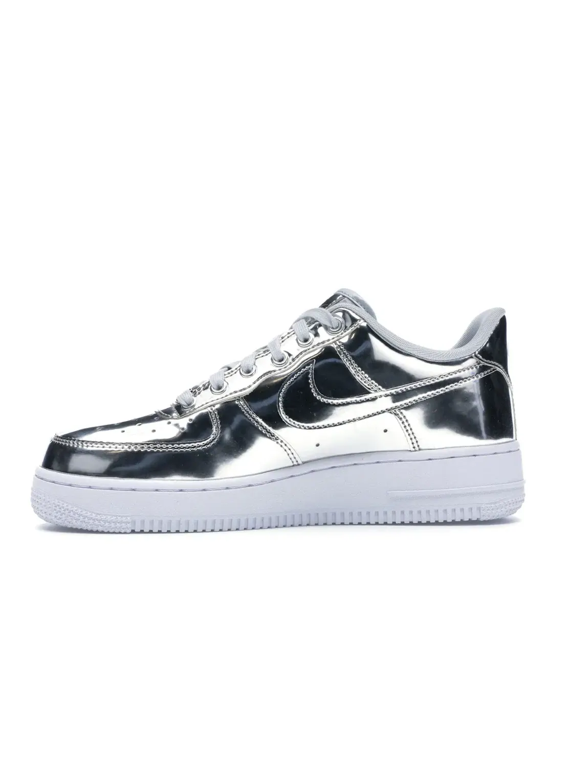 Женские кроссовки с металлическим покрытием Nike Air Force 1 Low Metallic — изображение 3 из 4