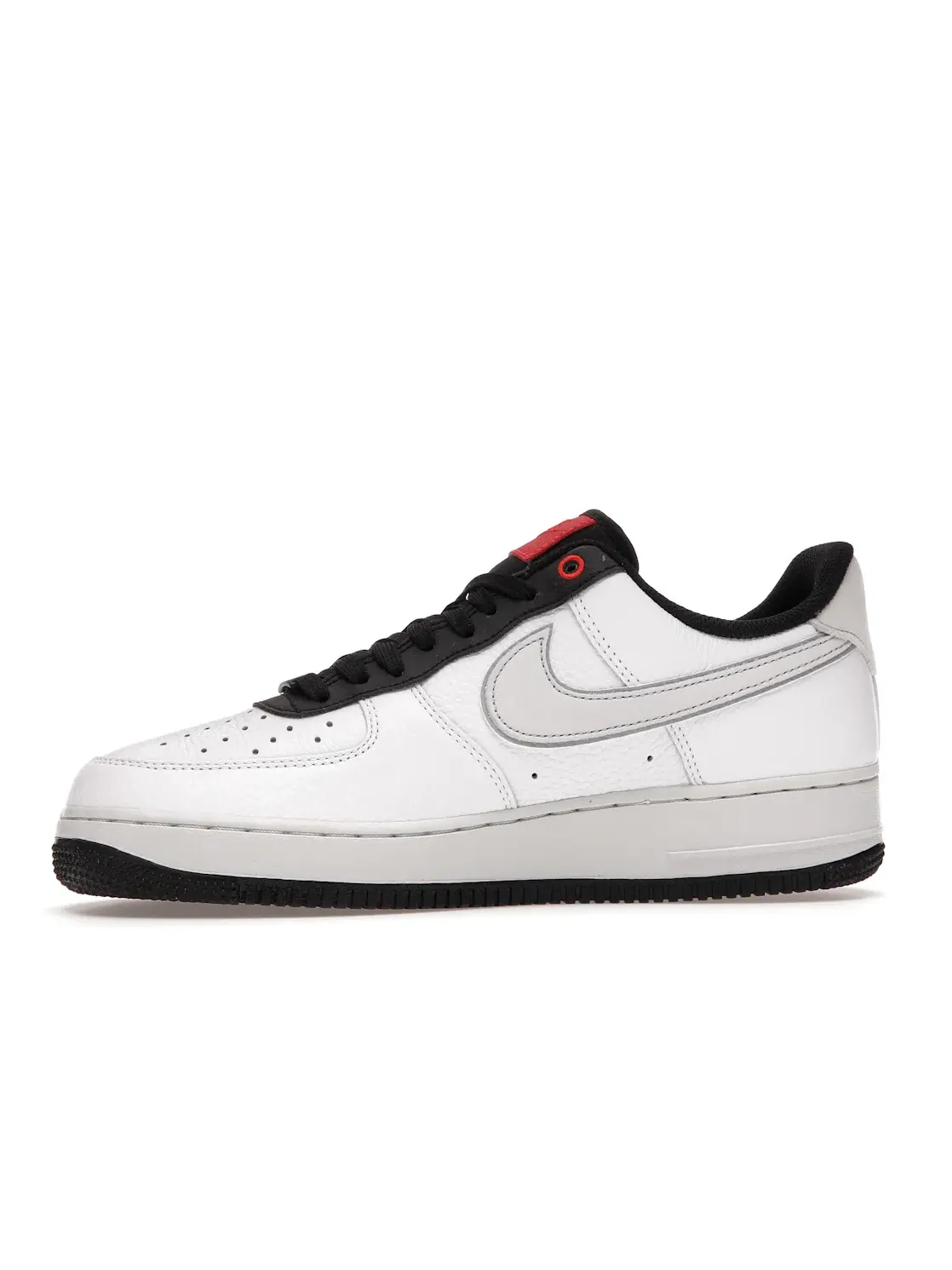 Мужские кроссовки Lifestyle Nike Air Force 1 Low '07 LX — изображение 3 из 4, белый//черный/красный