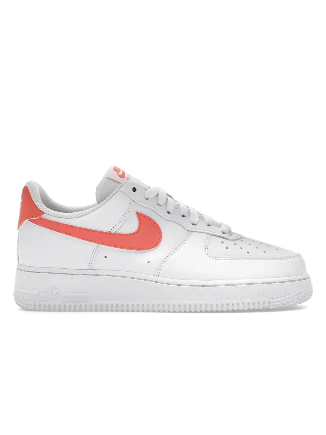 Женские кроссовки с низким верхом Nike Air Force 1 Low Next Nature — изображение 1 из 4, белый светлый