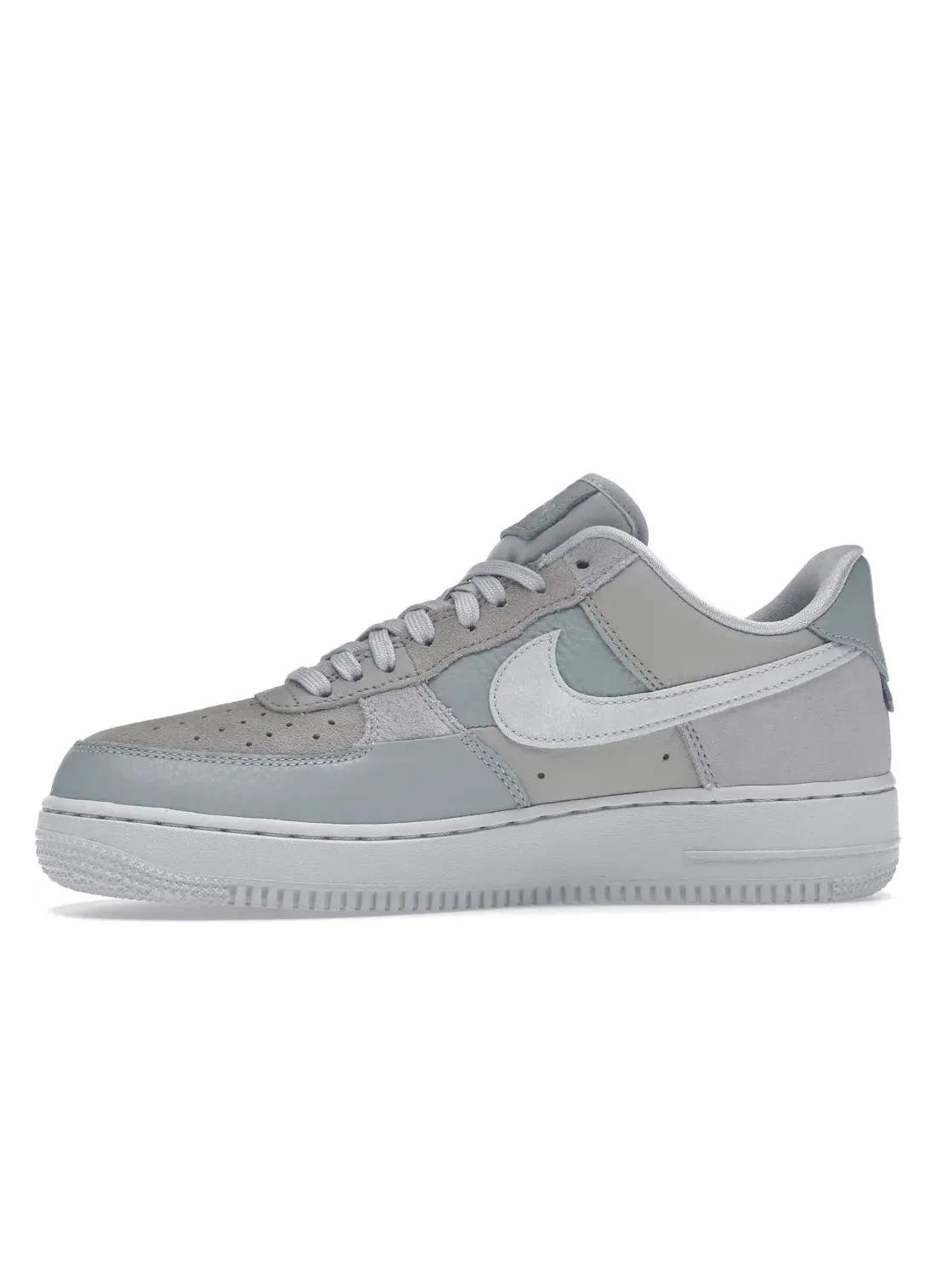Женские кроссовки Lifestyle Nike Air Force 1 Low — изображение 3 из 4, серый