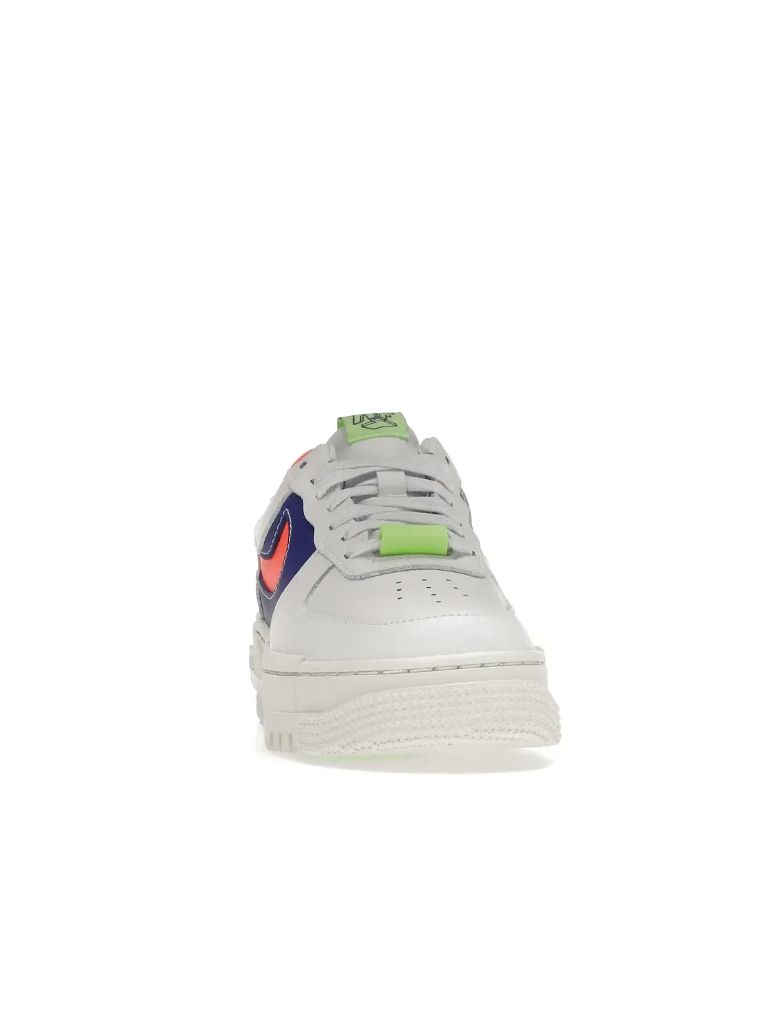 Женские кроссовки Nike Air Force 1 Low Pixel — изображение 2 из 4, белый