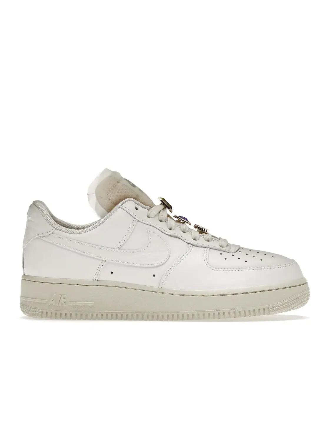 Женские кроссовки lifestyle с кожаным верхом Nike Air Force 1 Low Prm — изображение 1 из 4, белый/белый