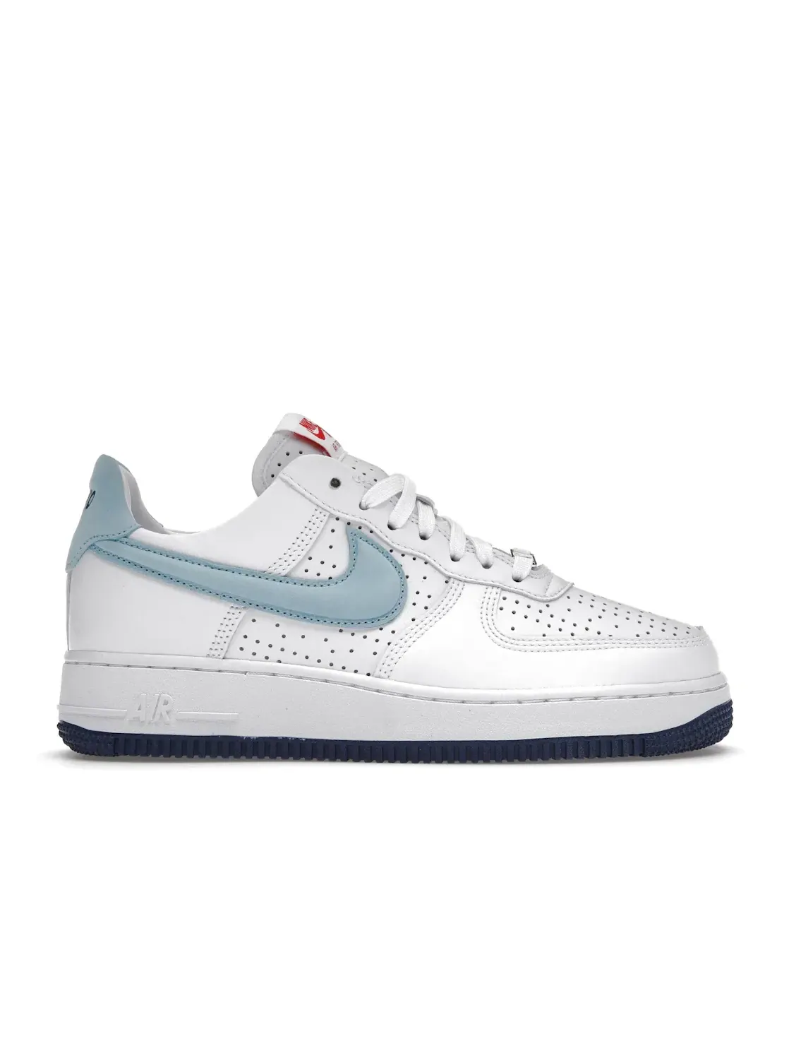 Мужские кроссовки с перфорацией Nike Air Force 1 Low Puerto Rico 2022 Nike — изображение 1 из 4, белый/синий-белый