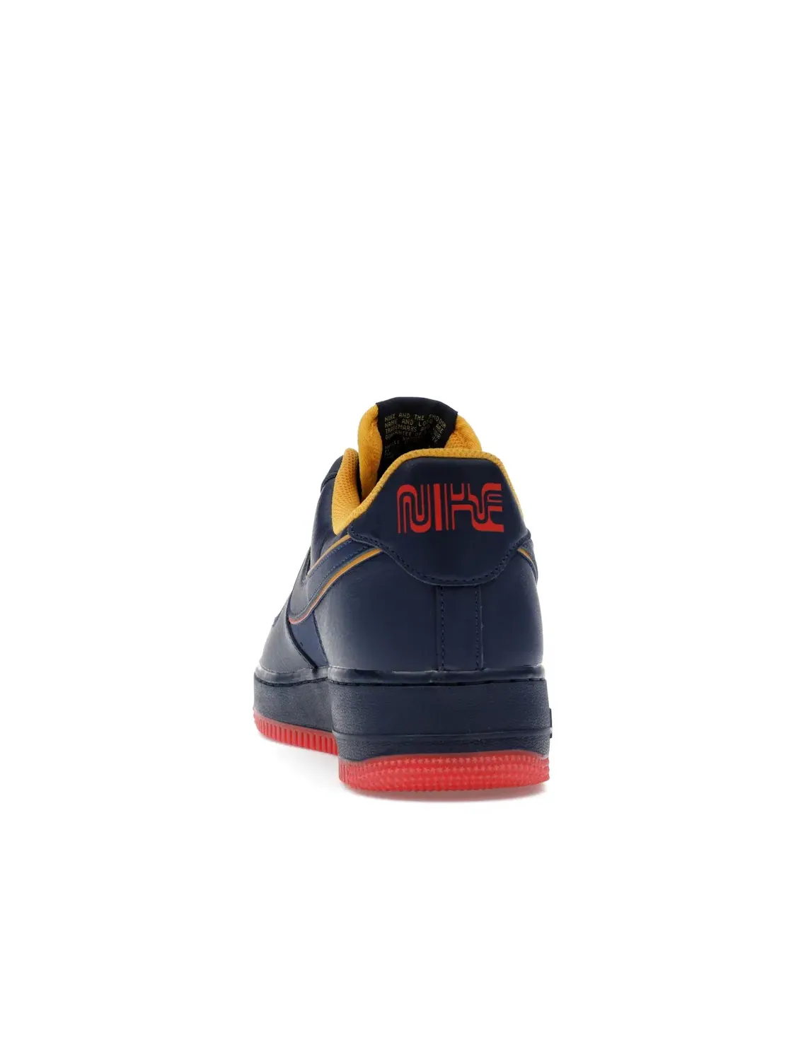 Мужские кроссовки для повседневной носки Nike Air Force 1 Low — изображение 4 из 4