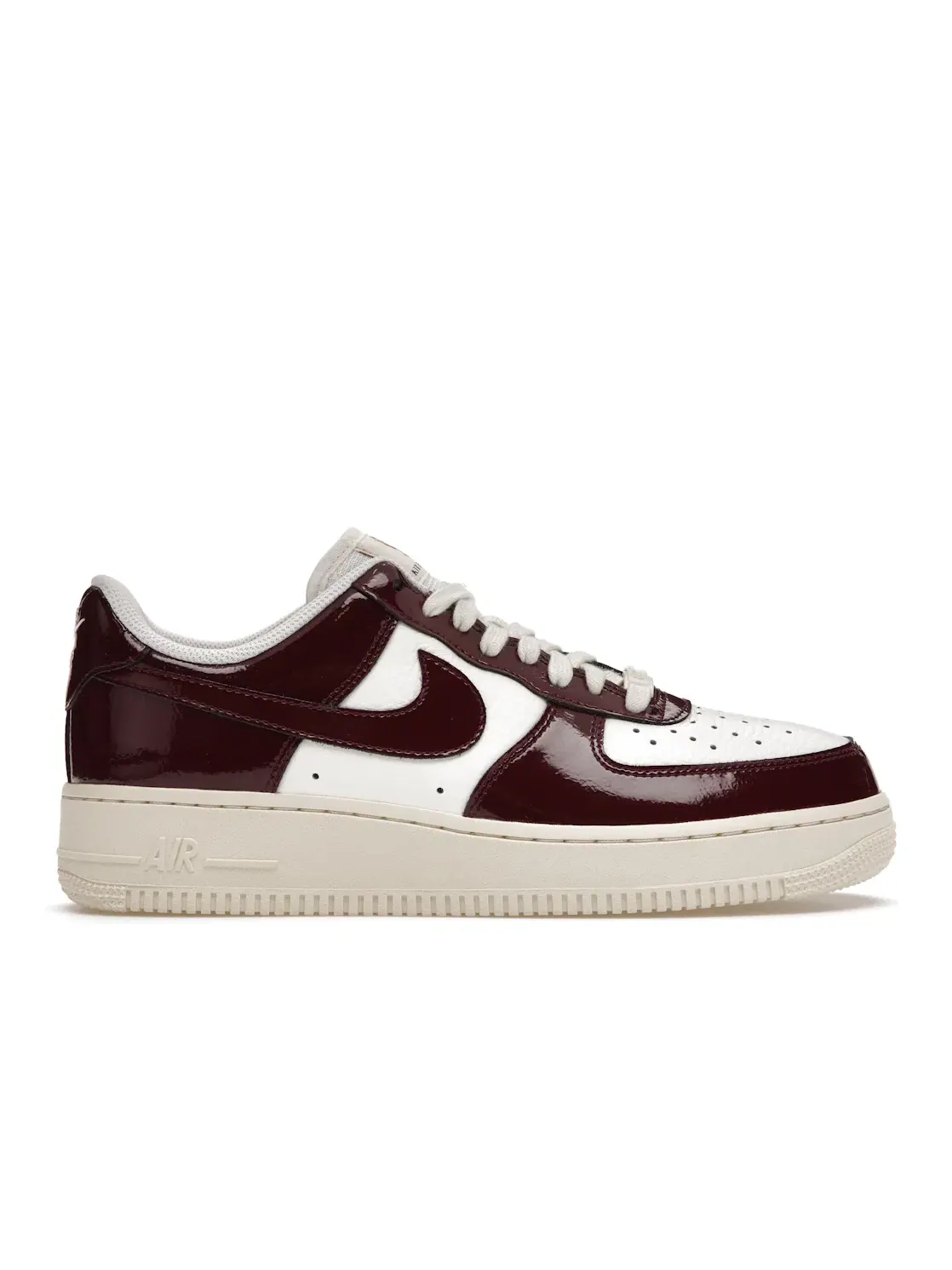 Женские кроссовки Lifestyle с контрастными деталями Nike Air Force 1 Low — изображение 1 из 4, белый/бордовый