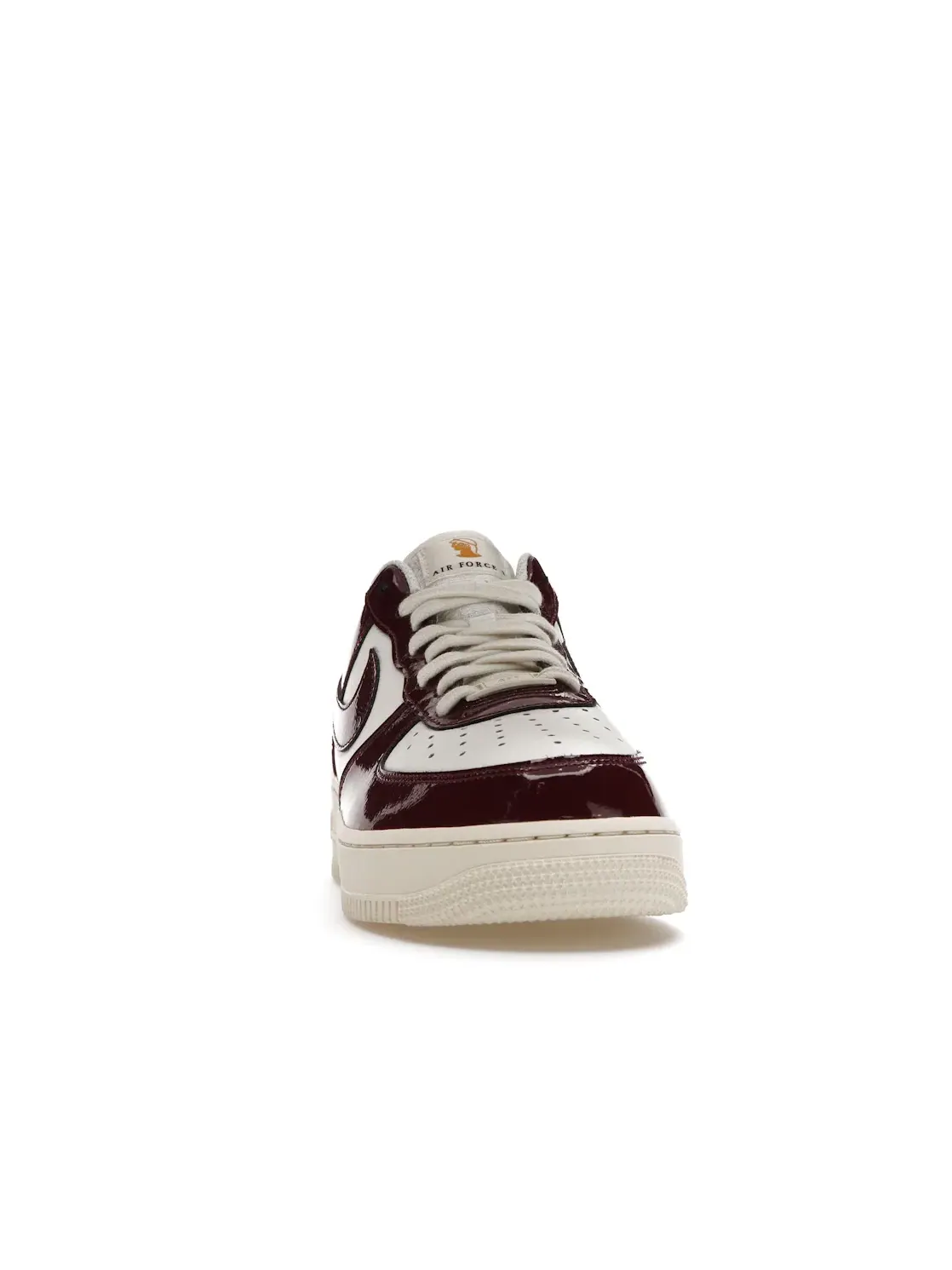 Женские кроссовки Lifestyle с контрастными деталями Nike Air Force 1 Low — изображение 2 из 4, белый/бордовый