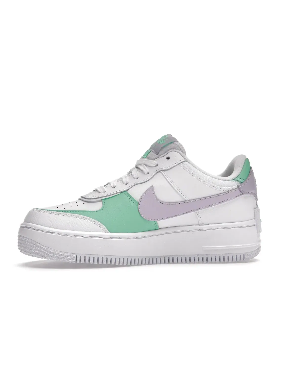 Женские кроссовки для повседневной носки с многослойным дизайном Nike Air Force 1 Low Shadow — изображение 3 из 4