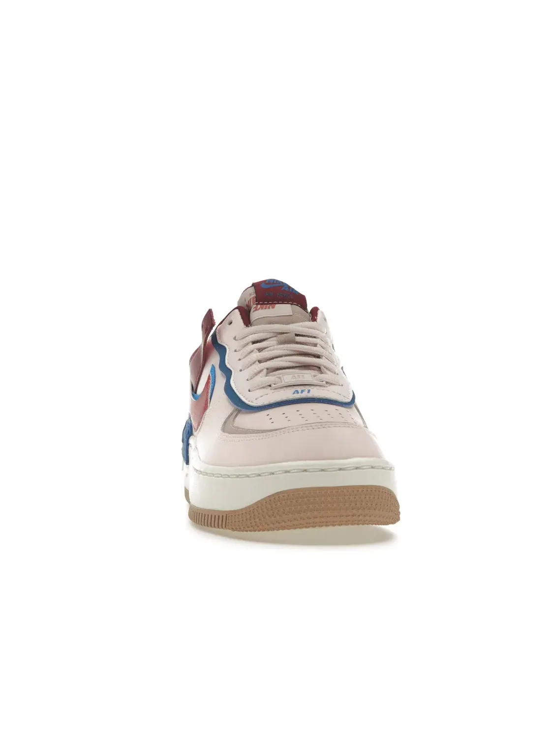 Женские кроссовки Lifestyle с перфорацией Nike Air Force 1 Low Shadow — изображение 2 из 4, светлый розовый//красный