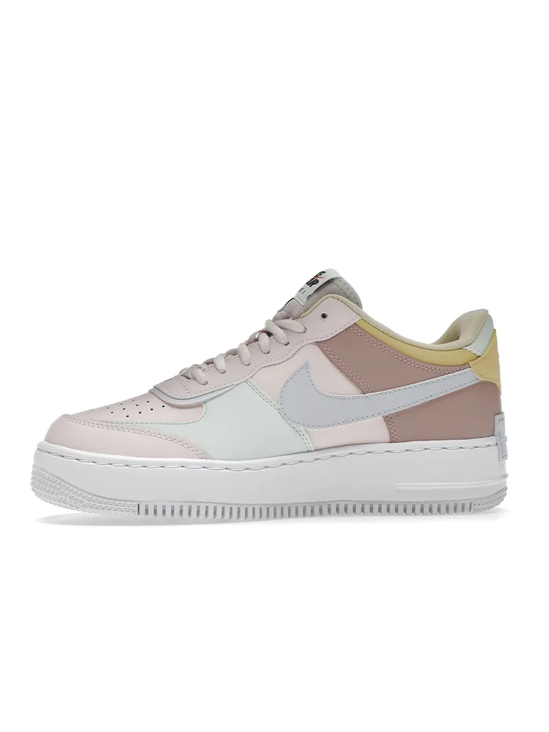 Женские кроссовки с многослойным дизайном Nike Air Force 1 Low Shadow — изображение 3 из 4