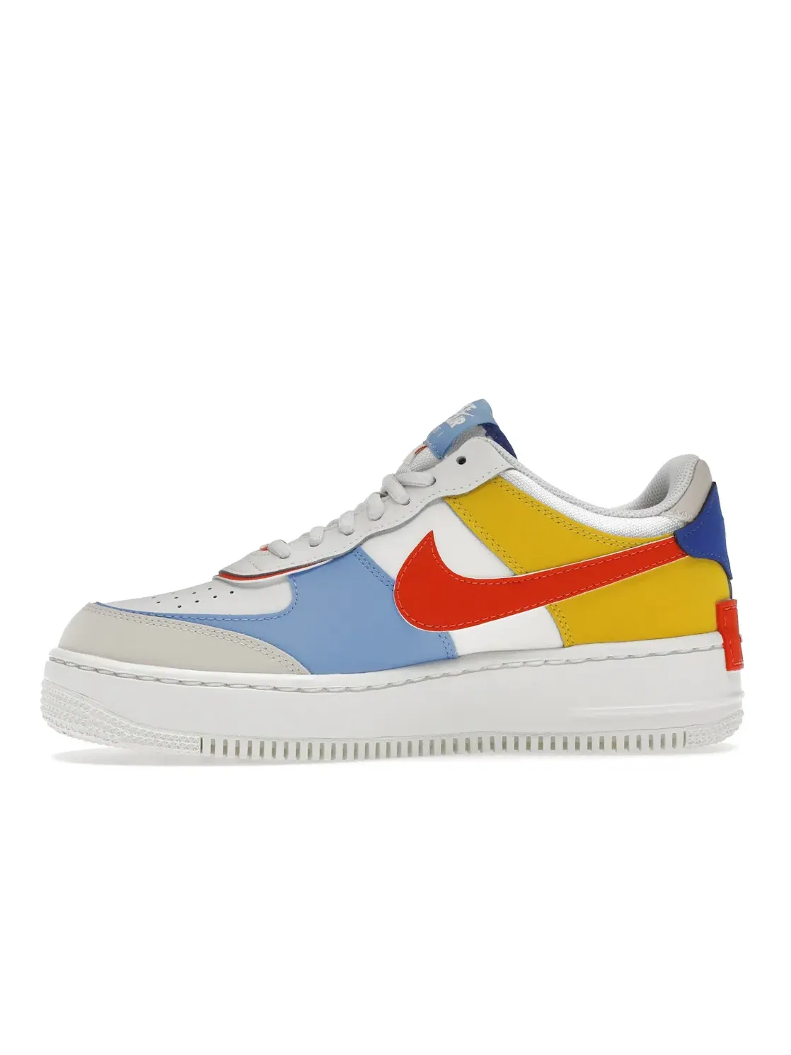 Женские кроссовки с многослойным дизайном Nike Air Force 1 Low Shadow — изображение 3 из 4, оранжевый/синий