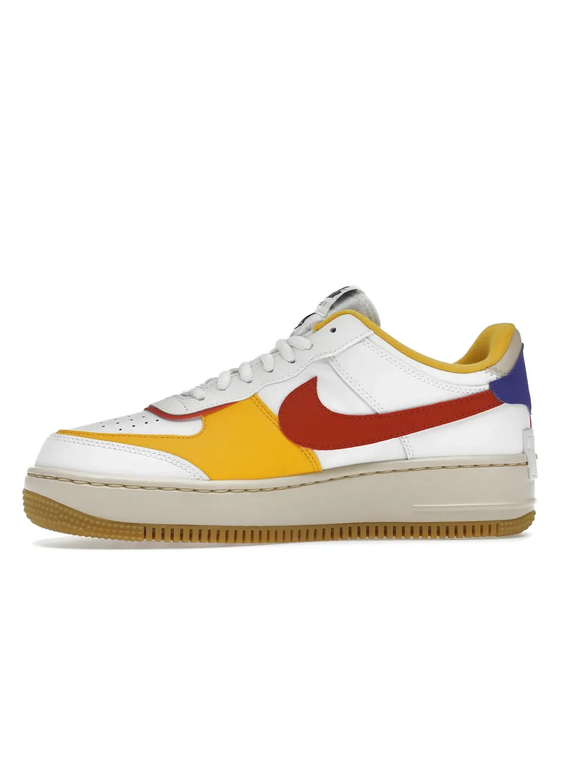 Женские кроссовки с многослойным дизайном Nike Air Force 1 Low Shadow — изображение 3 из 4, белый/желтый//зеленый