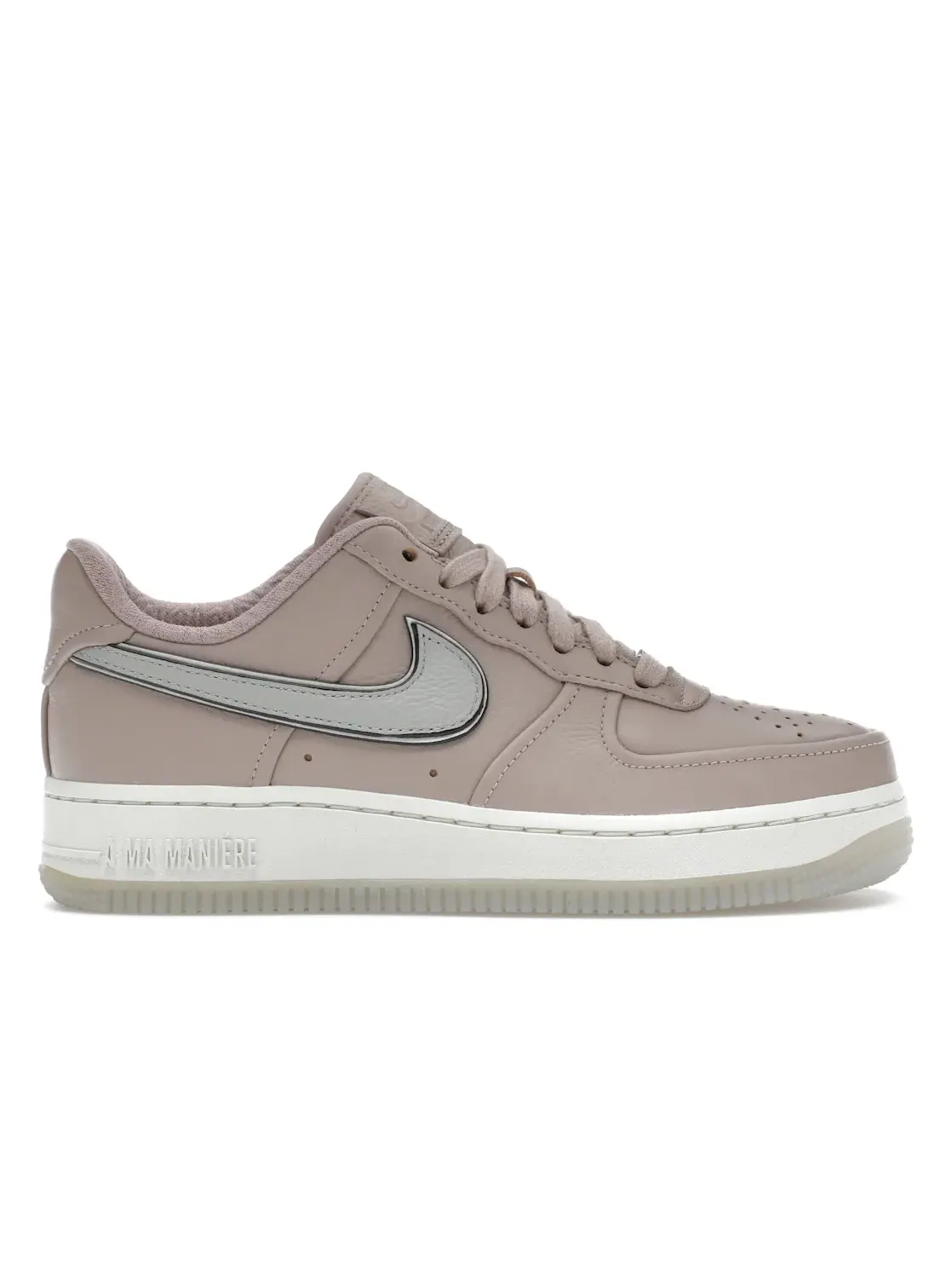 Женские кроссовки с замшевым верхом Nike Air Force 1 Low SP A Ma Maniére — изображение 1 из 4, серебристый