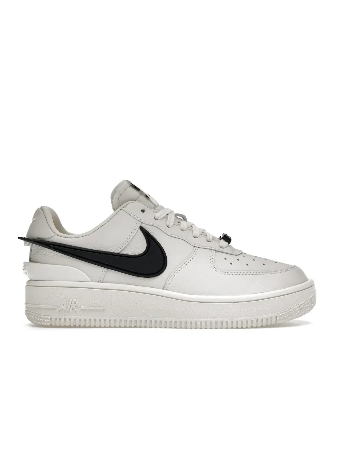 Мужские кроссовки Lifestyle Nike Air Force 1 Low SP AMBUSH — изображение 1 из 4, черный
