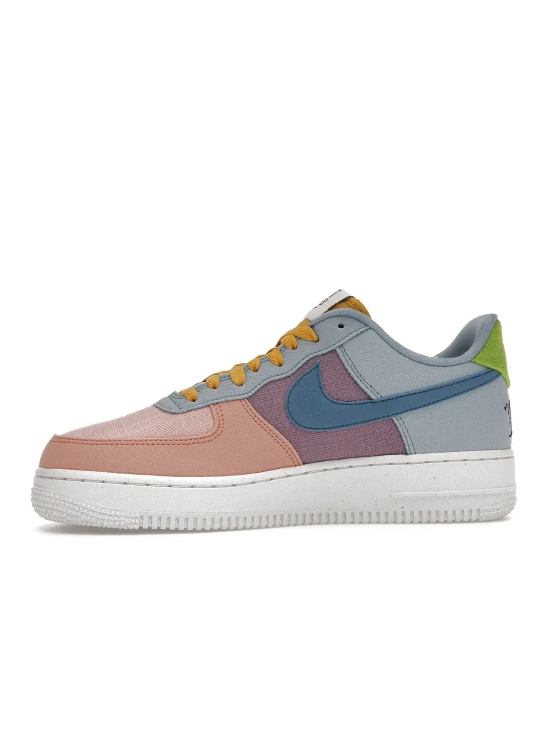 Мужские кроссовки с принтом Nike Air Force 1 Low '07 LV8 Nike — изображение 3 из 4