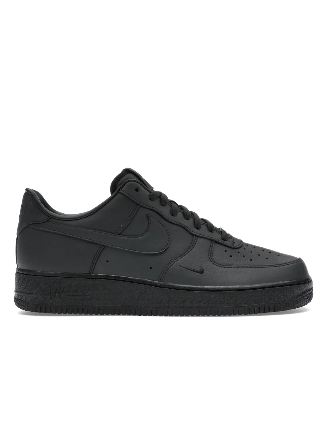 Мужские кроссовки Lifestyle Nike Air Force 1 Low — изображение 1 из 4, черный/черный/черный