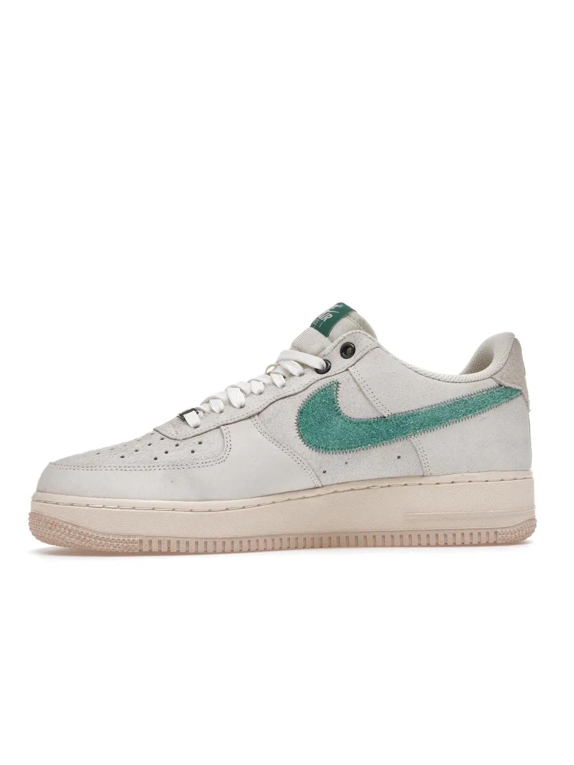 Мужские кроссовки с замшевым верхом Nike Air Force 1 Low — изображение 3 из 4, зеленый