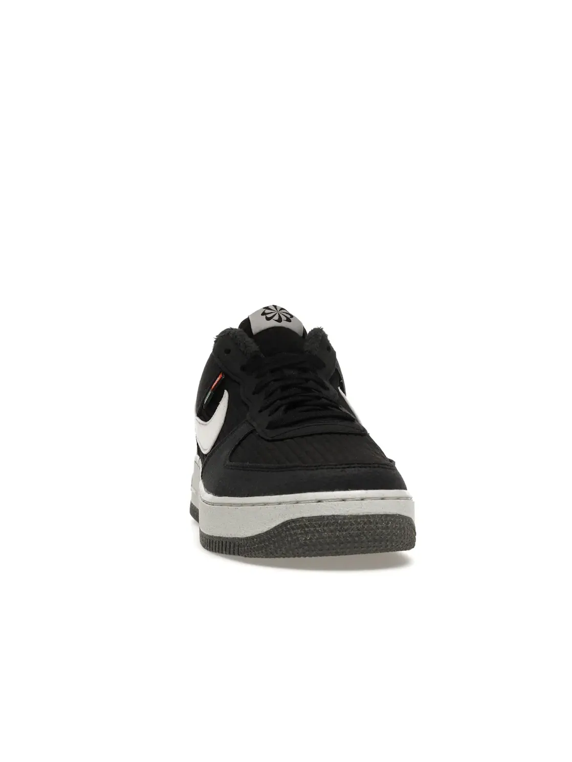 Мужские кроссовки Lifestyle Nike Air Force 1 Low '07 LV8 — изображение 2 из 4, черный/белый