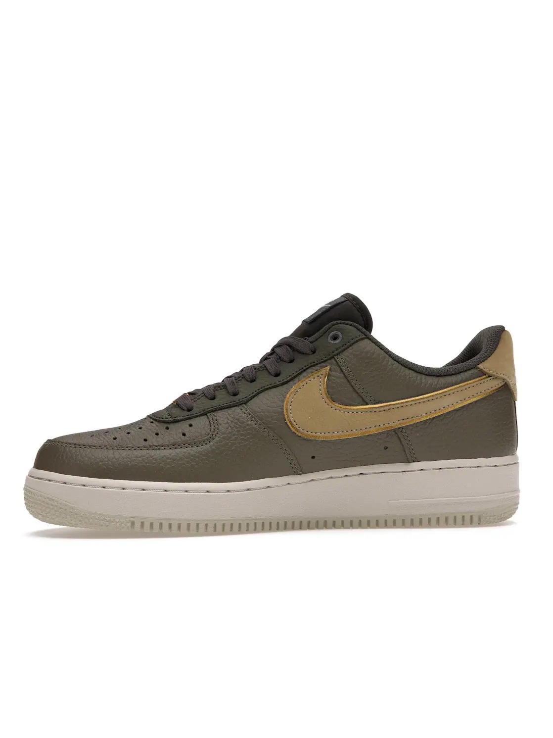 Мужские кроссовки с замшевым верхом Nike Air Force 1 Low '07 LX — изображение 3 из 4, оливковый/-хаки